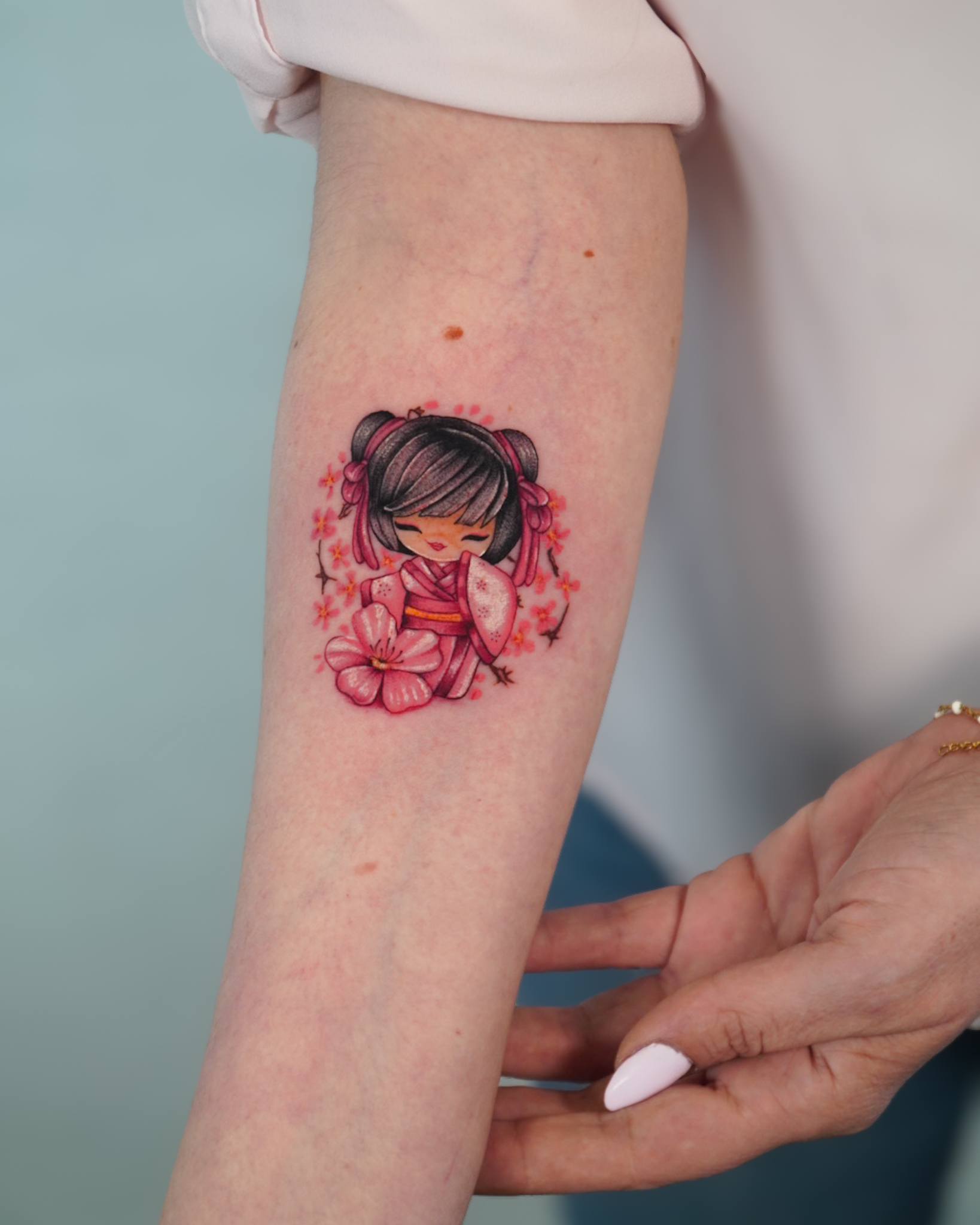 Tatuaje microrealista a color